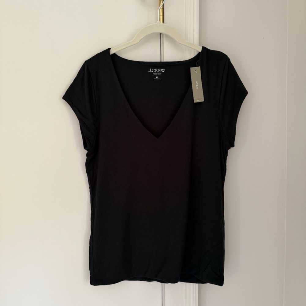 NWT J.Crew Black V neck Formknit Layering Top Size M
